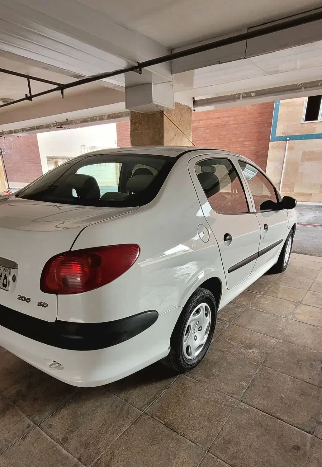 پژو ۲۰۶ صندوق دار v8 - 1394