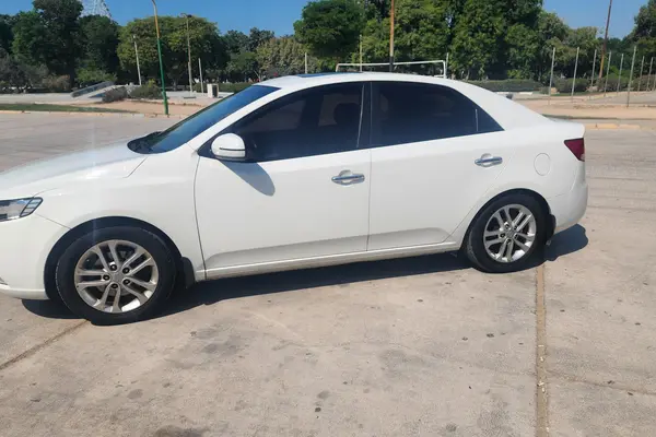 خودرو کیا، سراتو مونتاژ آگهی ann_20937396