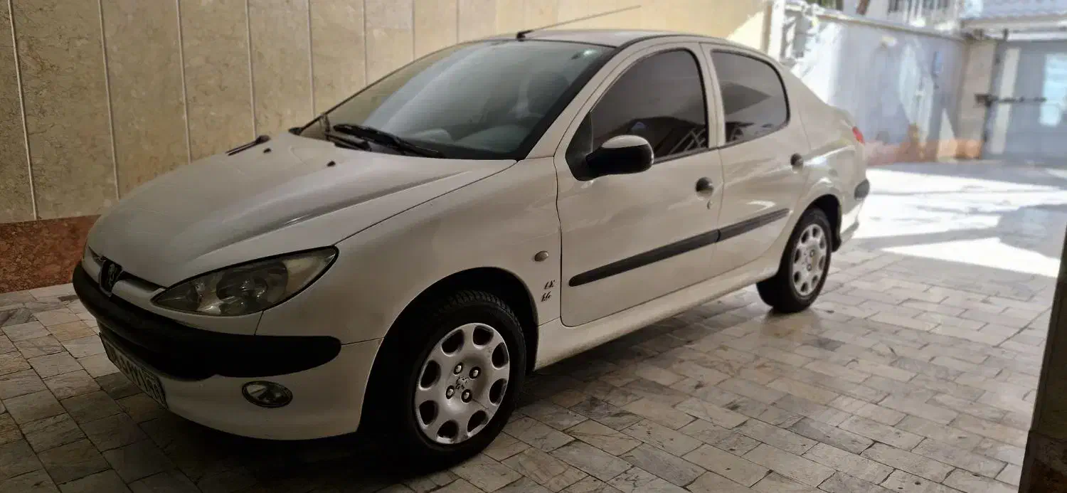 پژو ۲۰۶ صندوق دار v8 - 1395