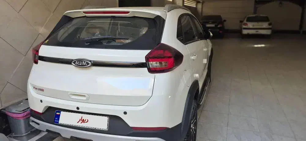 ام وی ام X22 پرو دنده‌ای - 1402