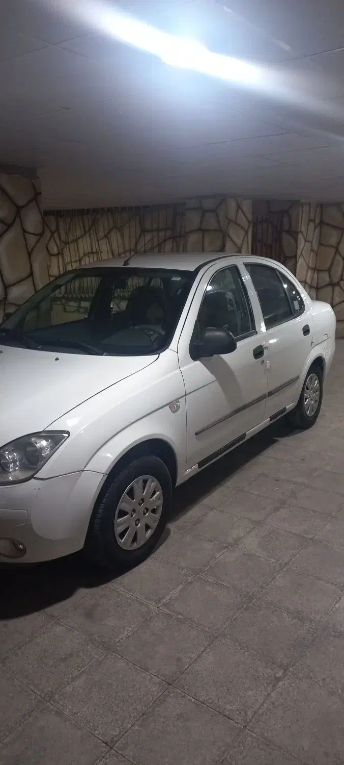 تیبا صندوق دار SX - 1400