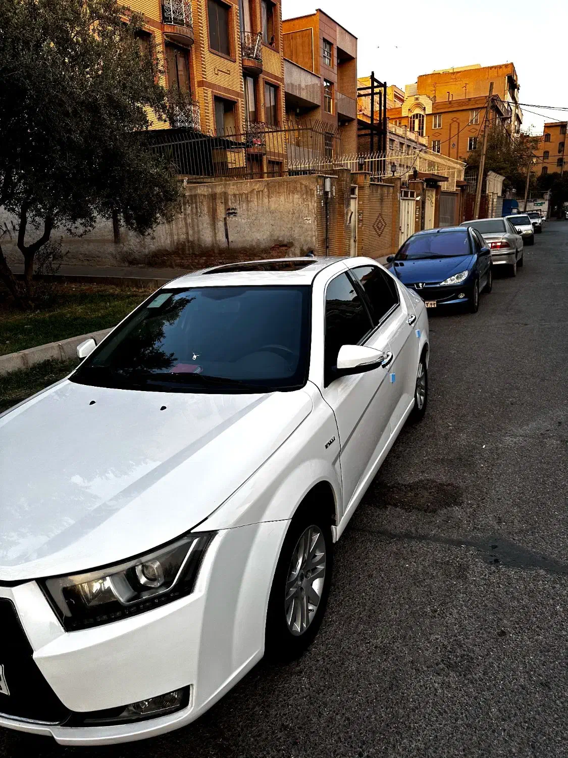 دنا پلاس ۵ دنده EF7 - 1396