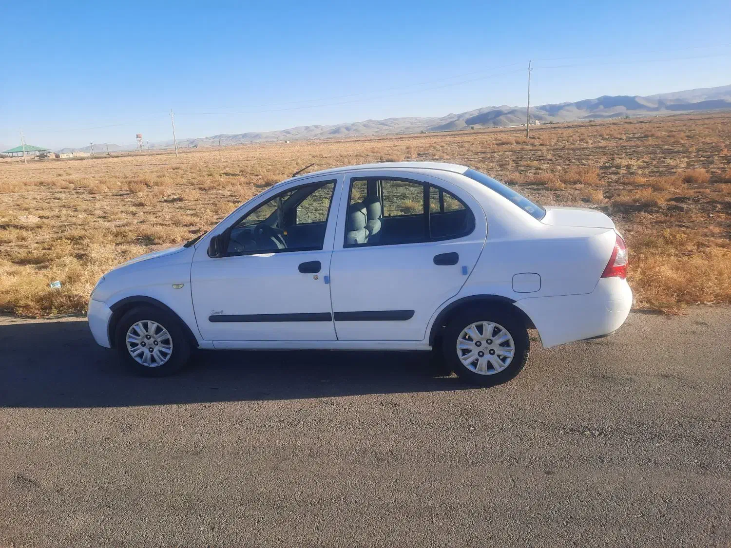 تیبا صندوق دار SX - 1393