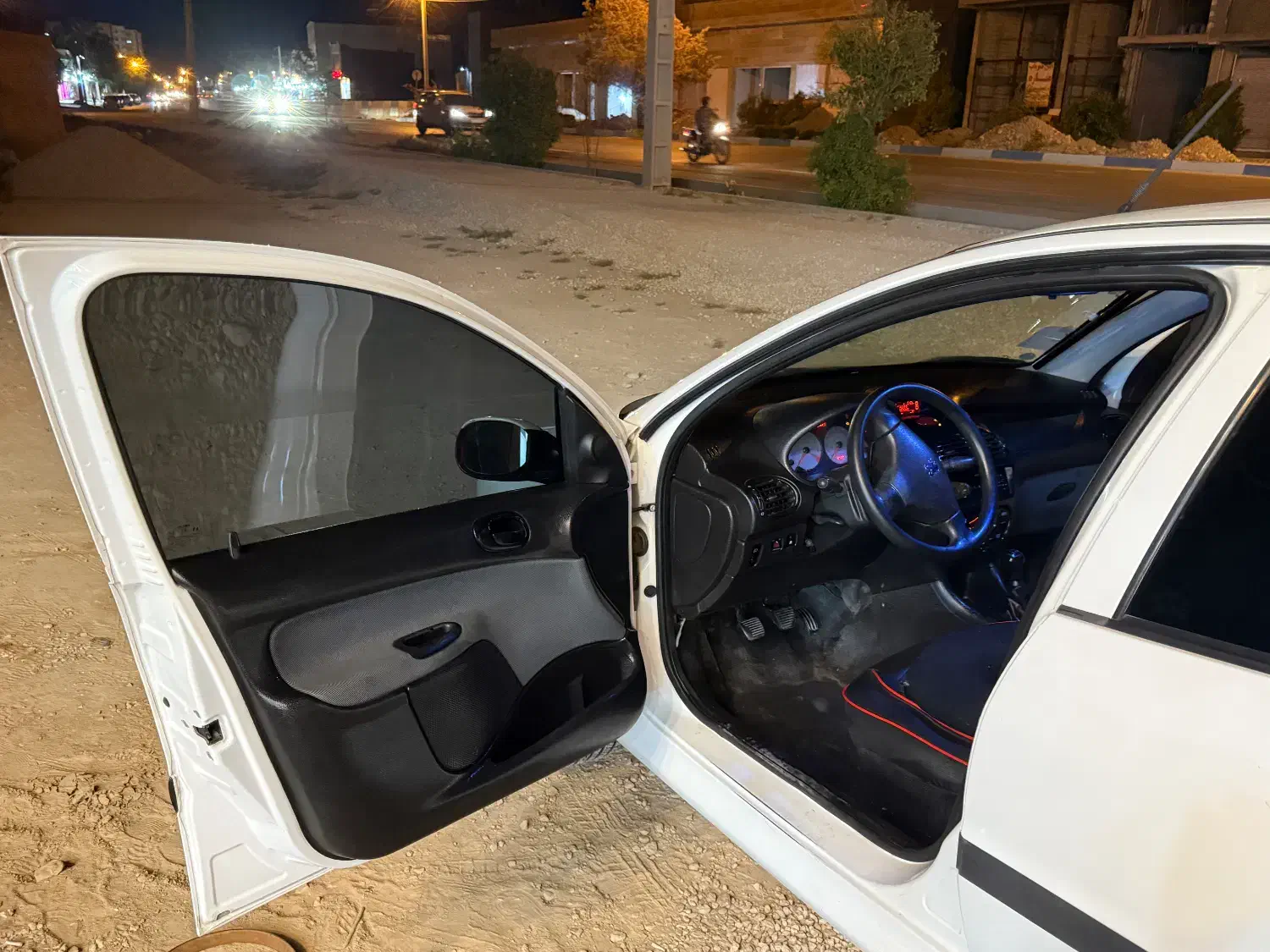 پژو 206 تیپ 5 - 1395