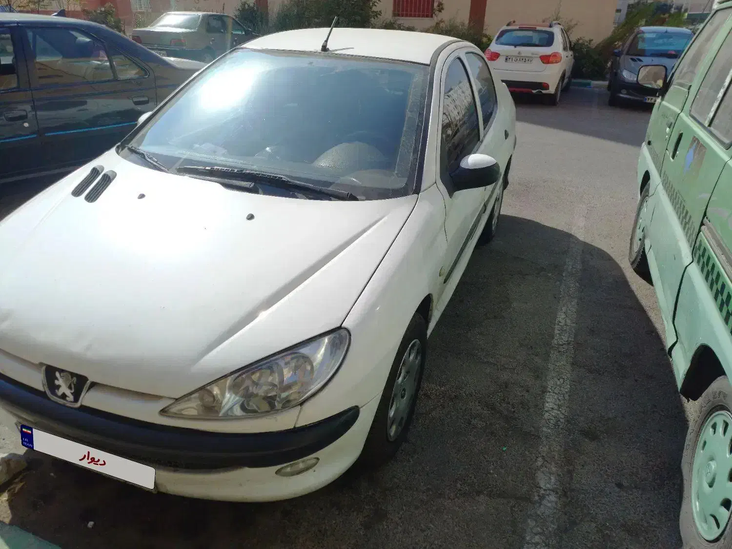 پژو ۲۰۶ صندوق دار v8 - 1393