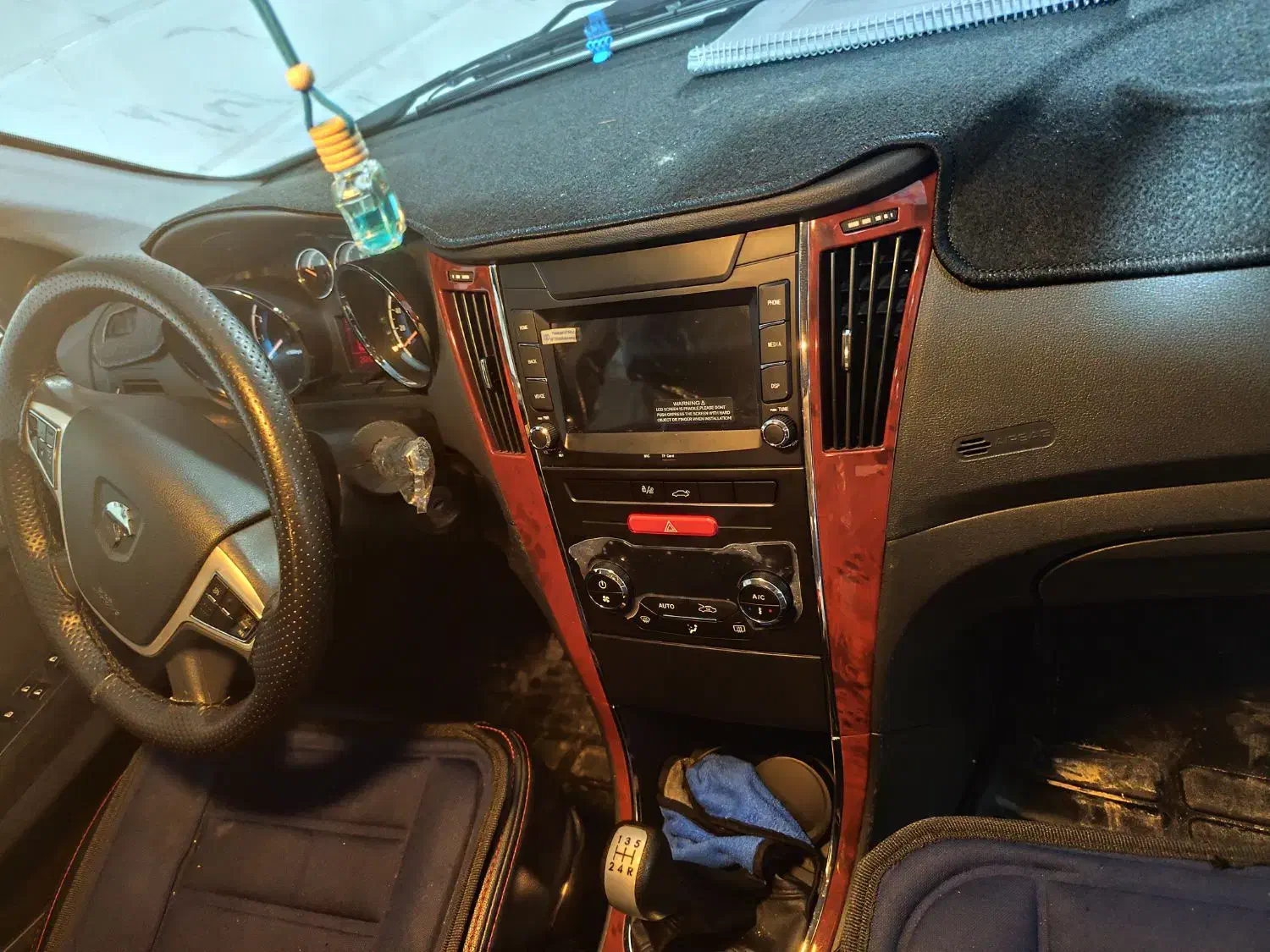 دنا پلاس ۵ دنده EF7 - 1401