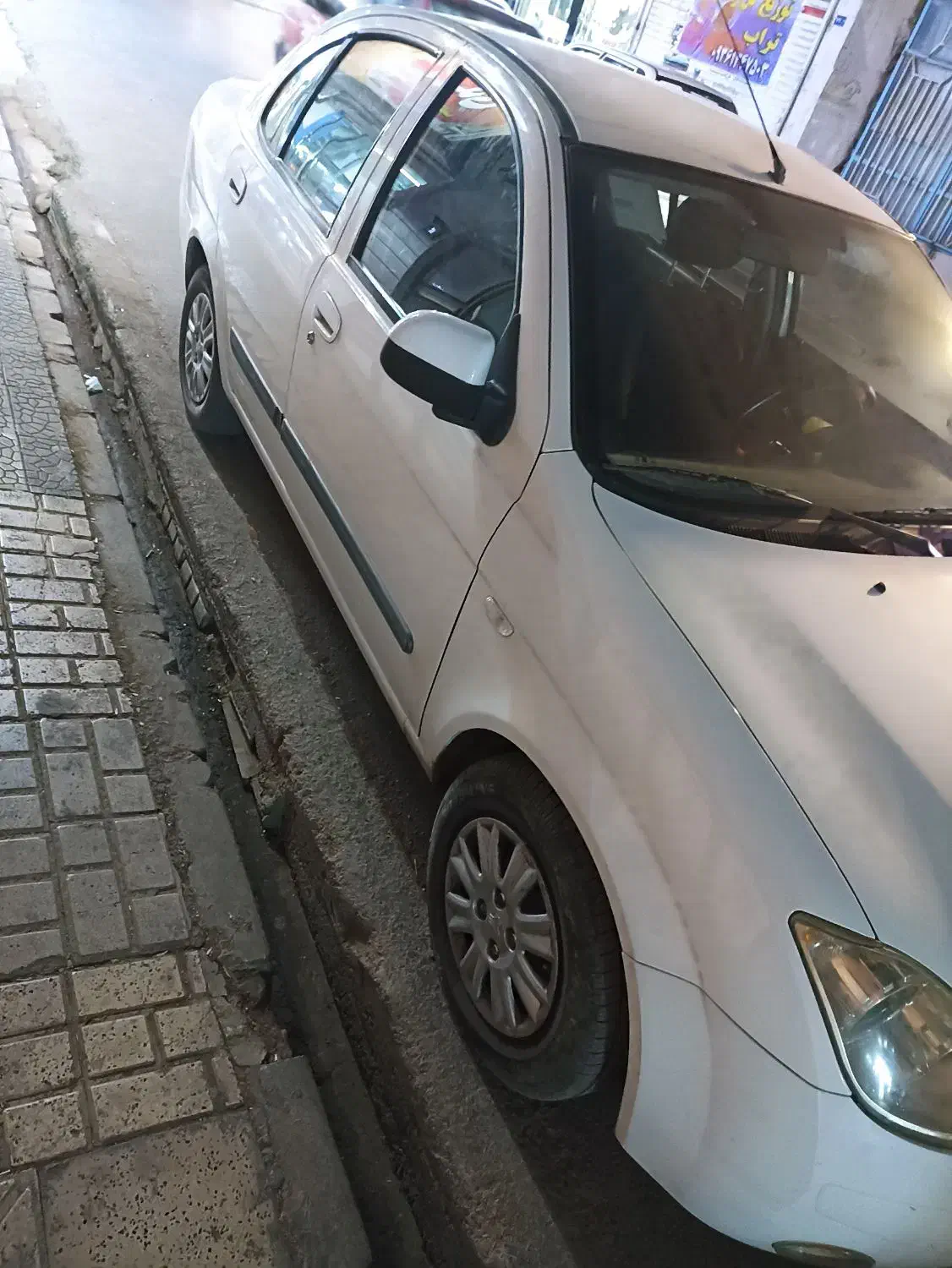 تیبا صندوق دار پلاس - 1395