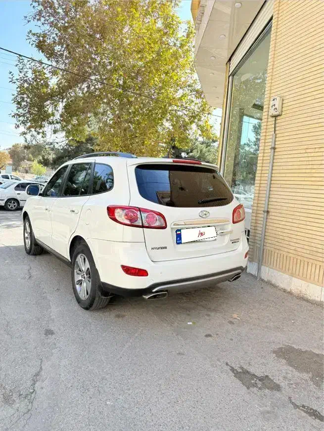 هیوندای سانتافه جی‌ال‌اس ۳.۵ لیتری دو دیفرانسیل - 2012