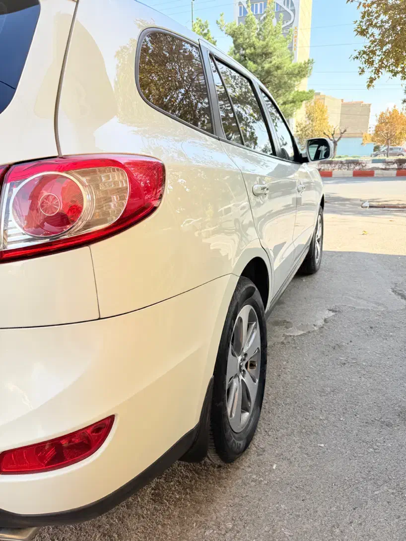 هیوندای سانتافه جی‌ال‌اس ۳.۵ لیتری دو دیفرانسیل - 2012