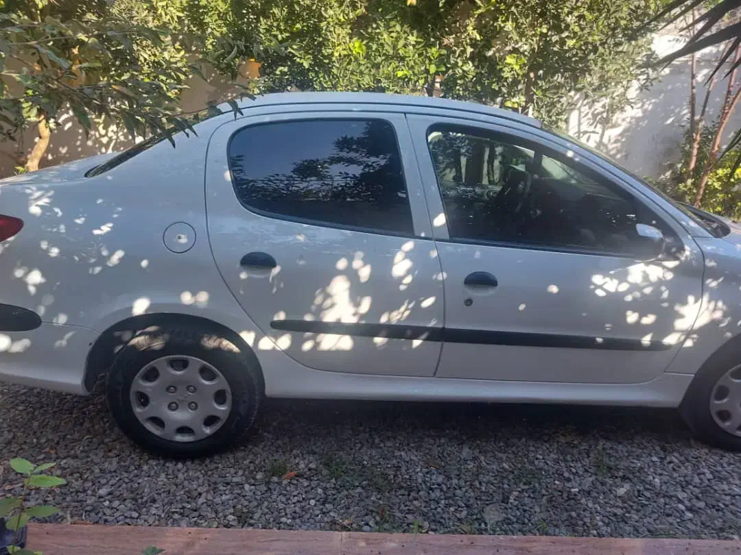 پژو ۲۰۶ صندوق دار v8 - 1395