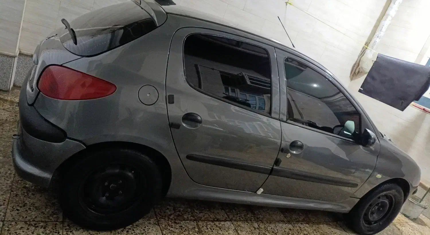 پژو 206 تیپ 5 - 1395