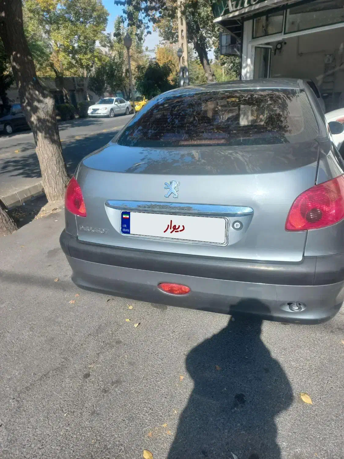 پژو ۲۰۶ صندوق دار v8 - 1392