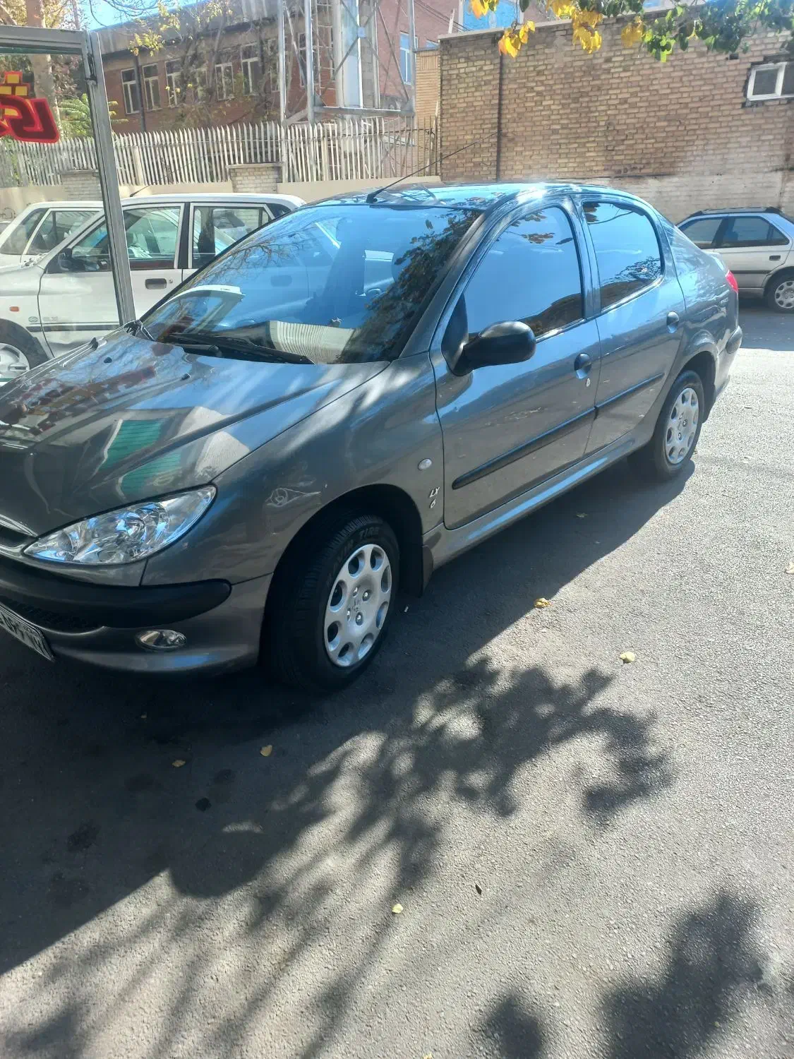 پژو ۲۰۶ صندوق دار v8 - 1392