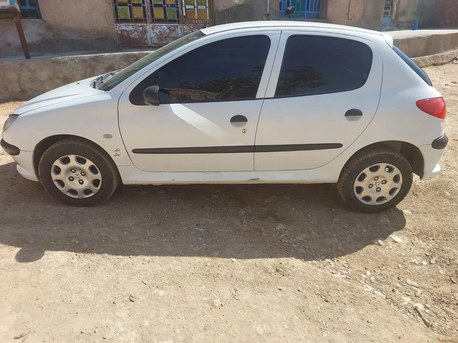 پژو 206 تیپ 2 - 1396