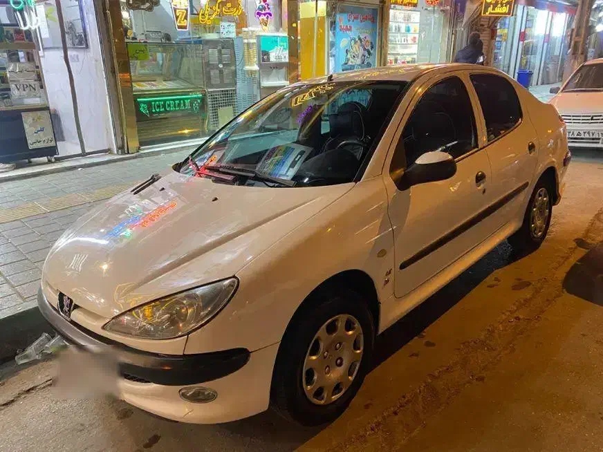 پژو ۲۰۶ صندوق دار v8 - 1395