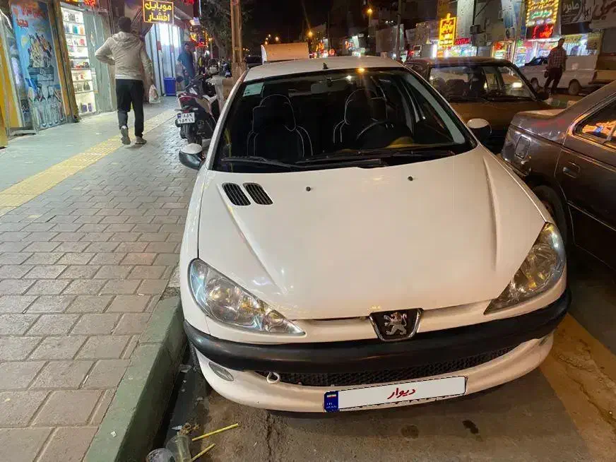 پژو ۲۰۶ صندوق دار v8 - 1395