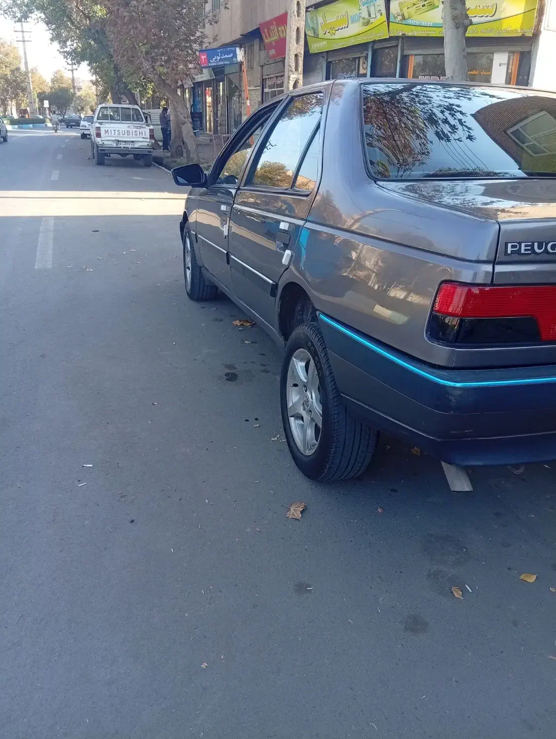 پژو 405 GLX - 1381