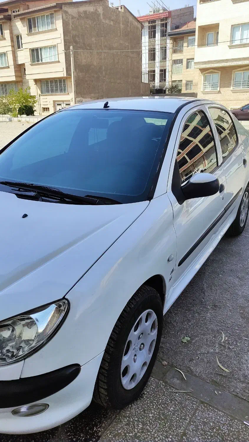 پژو ۲۰۶ صندوق دار v8 - 1392