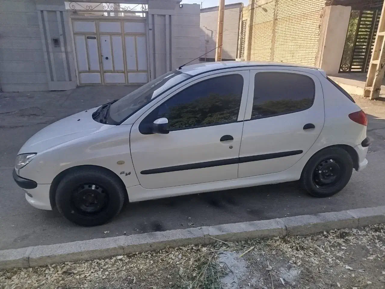 پژو 206 تیپ 3 - 1397