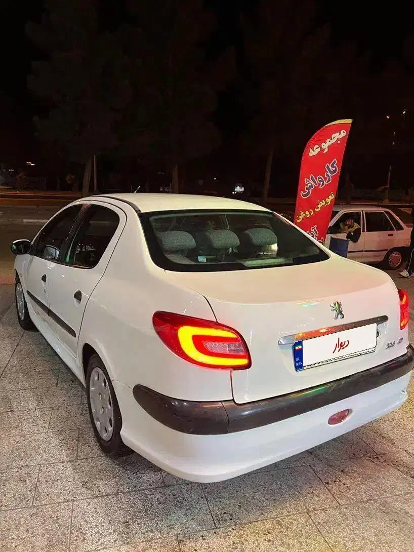 پژو ۲۰۶ صندوق دار v8 - 1389