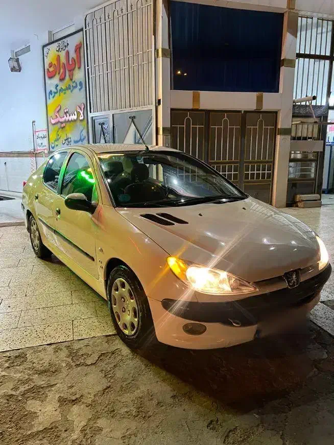 پژو ۲۰۶ صندوق دار v8 - 1389