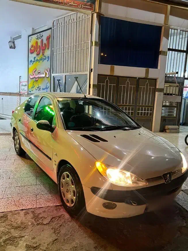 پژو ۲۰۶ صندوق دار v8 - 1389