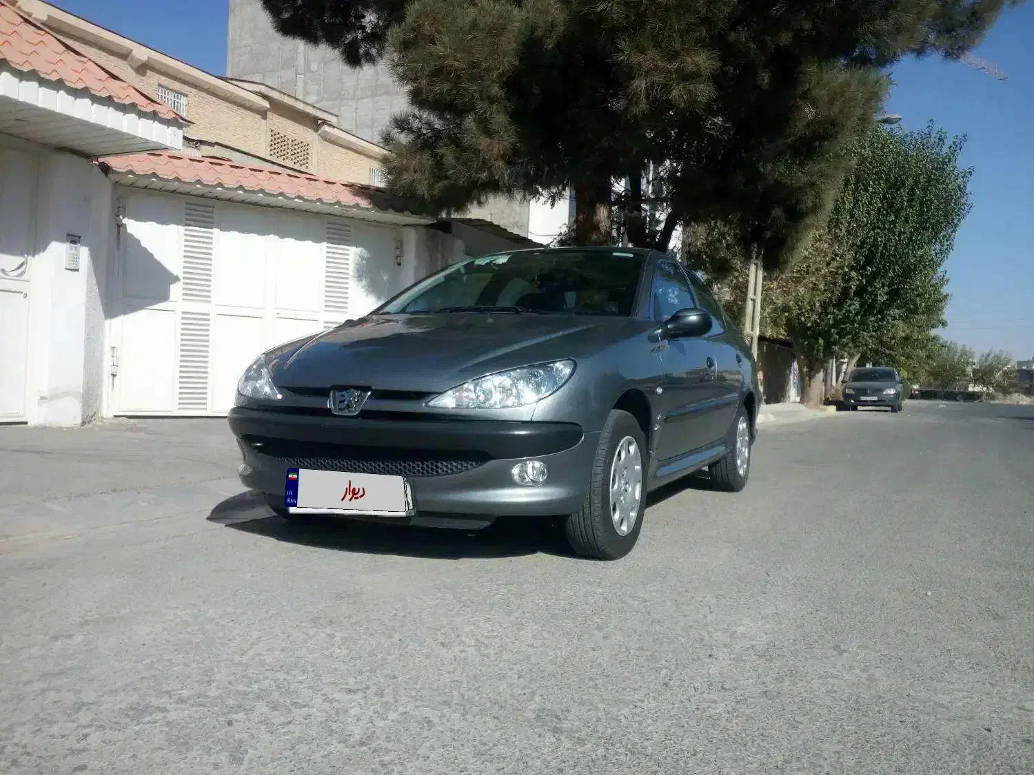 پژو ۲۰۶ صندوق دار v8 - 1396