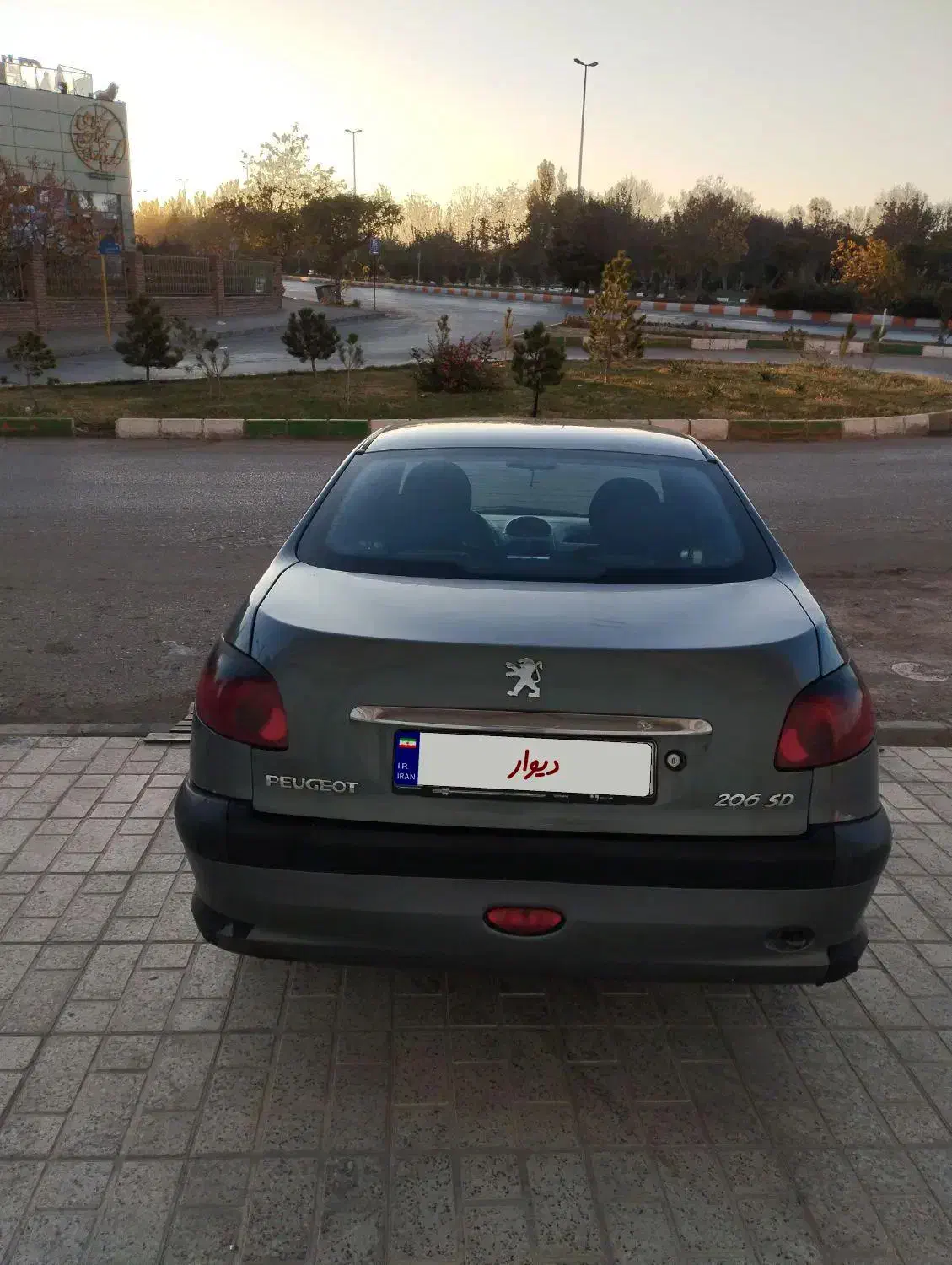 پژو ۲۰۶ صندوق دار v8 - 1386