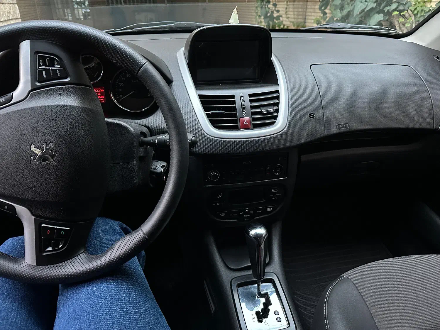 پژو 207 پانوراما اتوماتیک TU5P - 1404