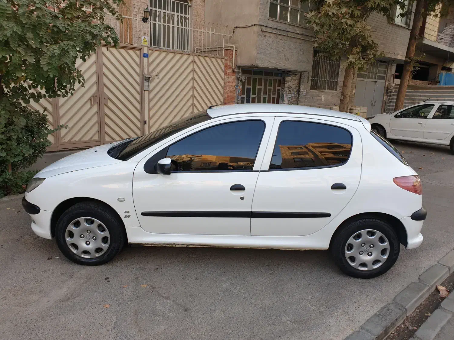 پژو 206 تیپ 2 - 1396