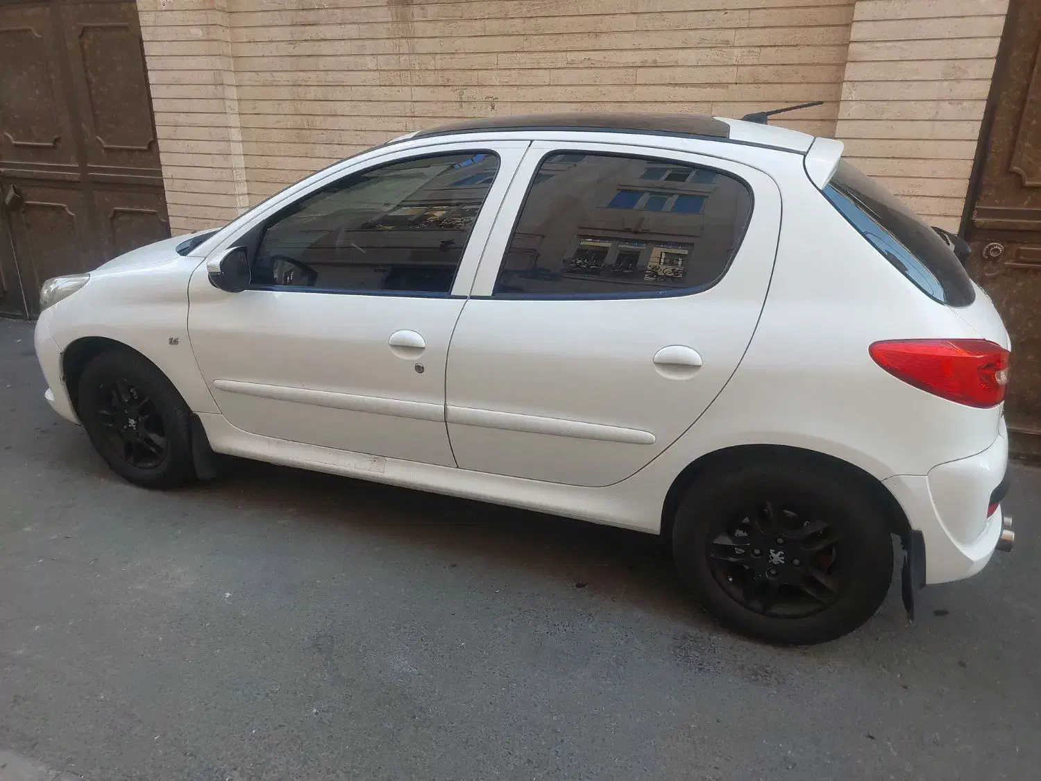 پژو 207 پانوراما دنده‌ای - 1400