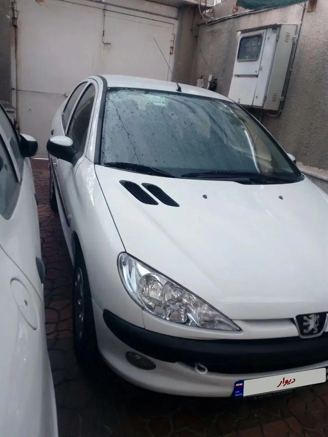 پژو ۲۰۶ صندوق دار v8 - 1398