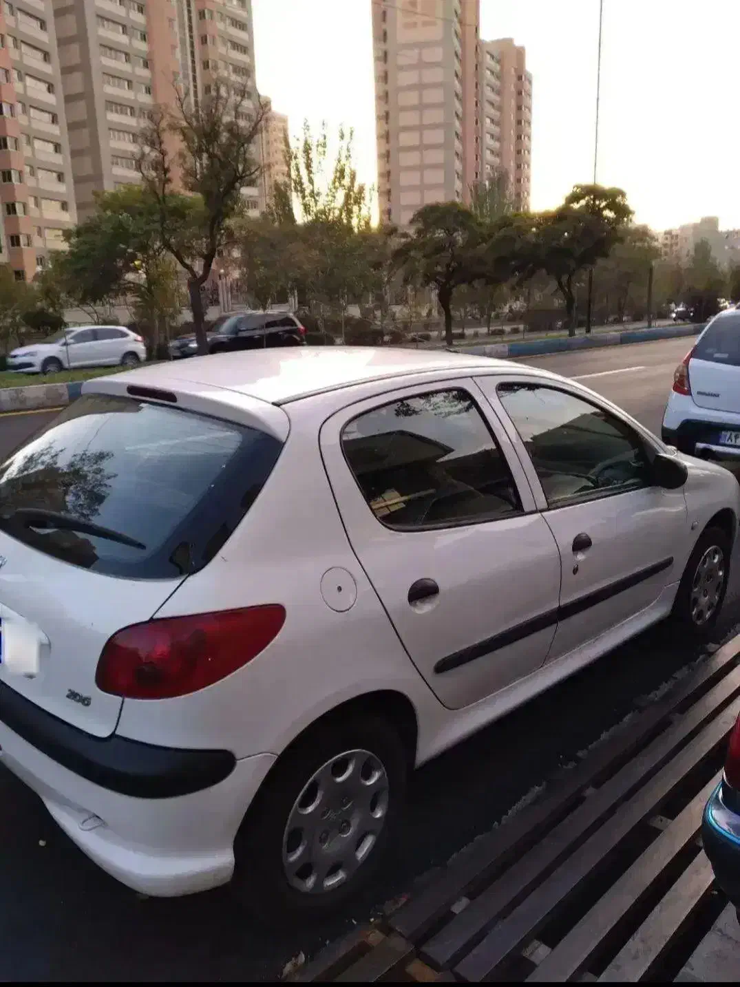 پژو 206 تیپ 2 - 1398