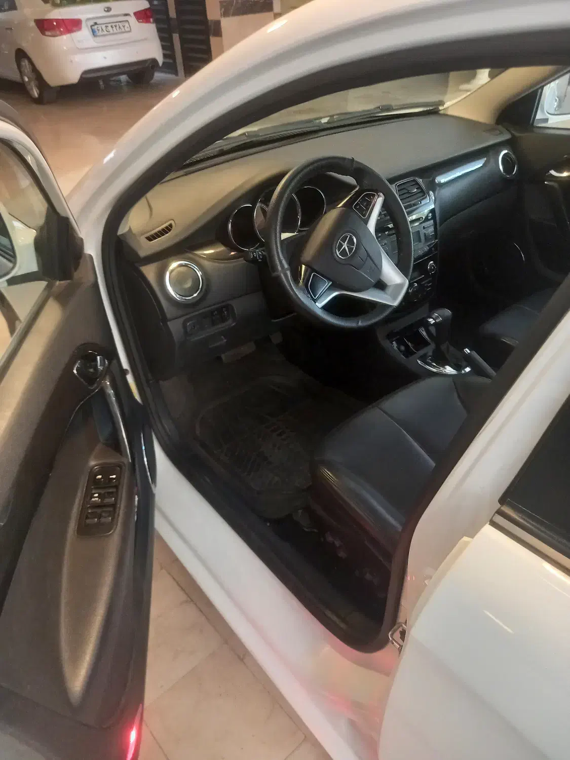 جک J5 اتوماتیک - 1394