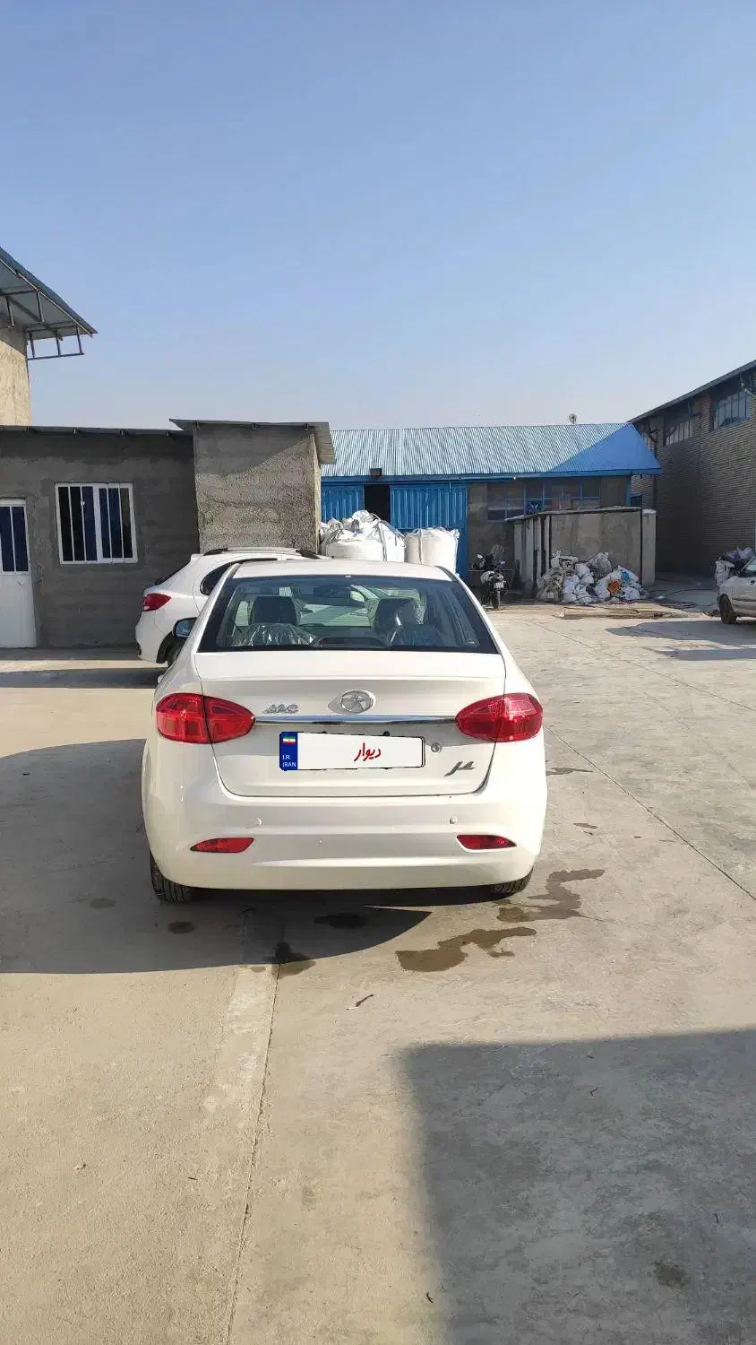 جک J4 اتوماتیک ساده - 1401