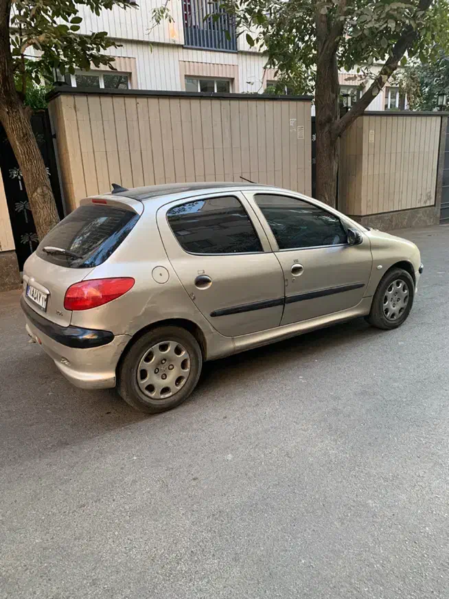 پژو 206 تیپ 3 - 1382