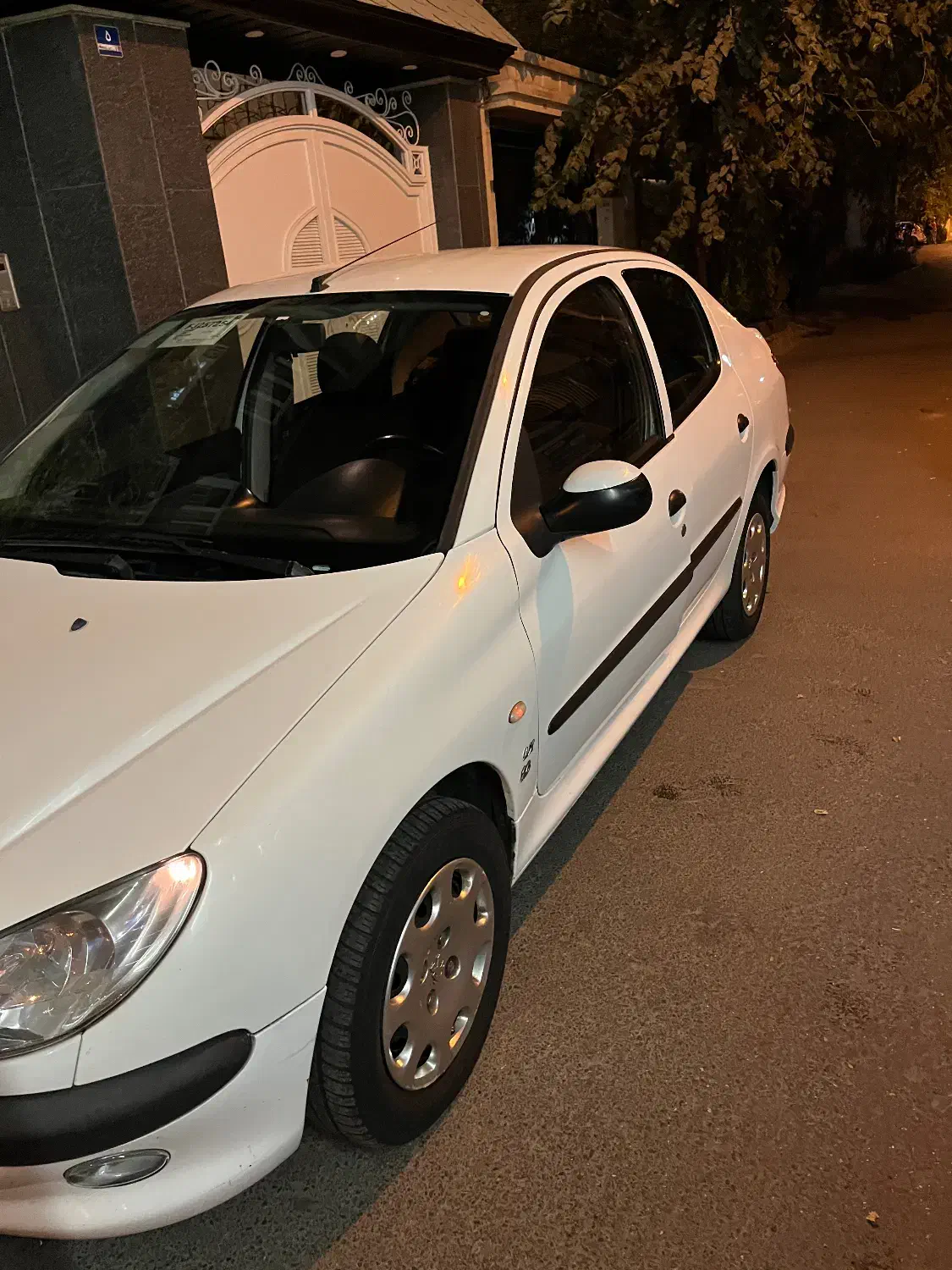 پژو ۲۰۶ صندوق دار v8 - 1394