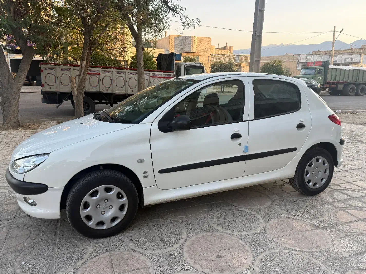 پژو 206 تیپ 3 - 1399