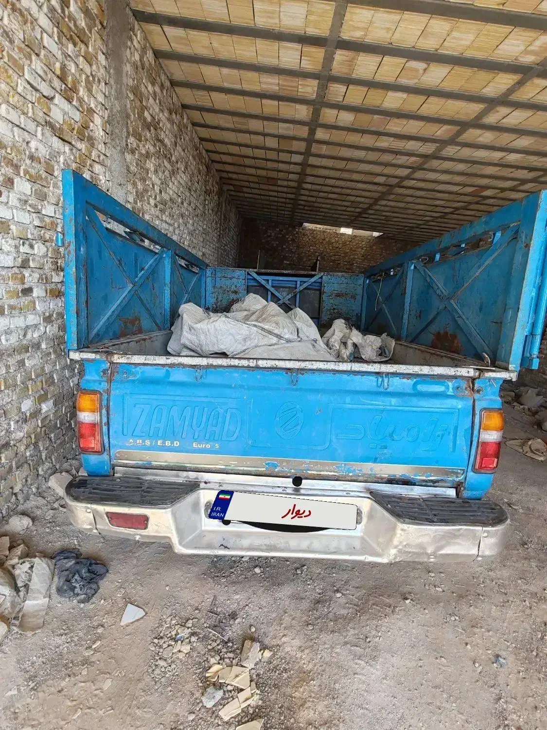 زامیاد وانت نیسانZ24 دوگانه سوز آپشنال - 1400