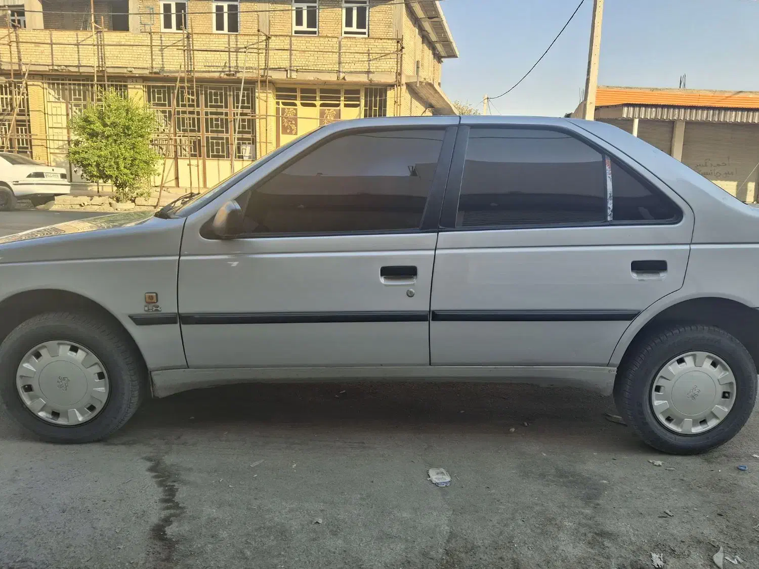 پژو 405 GLX - 1396