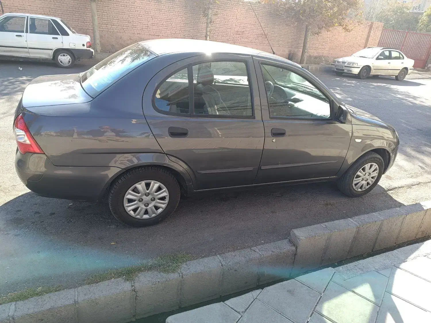 تیبا صندوق دار EX - 1398