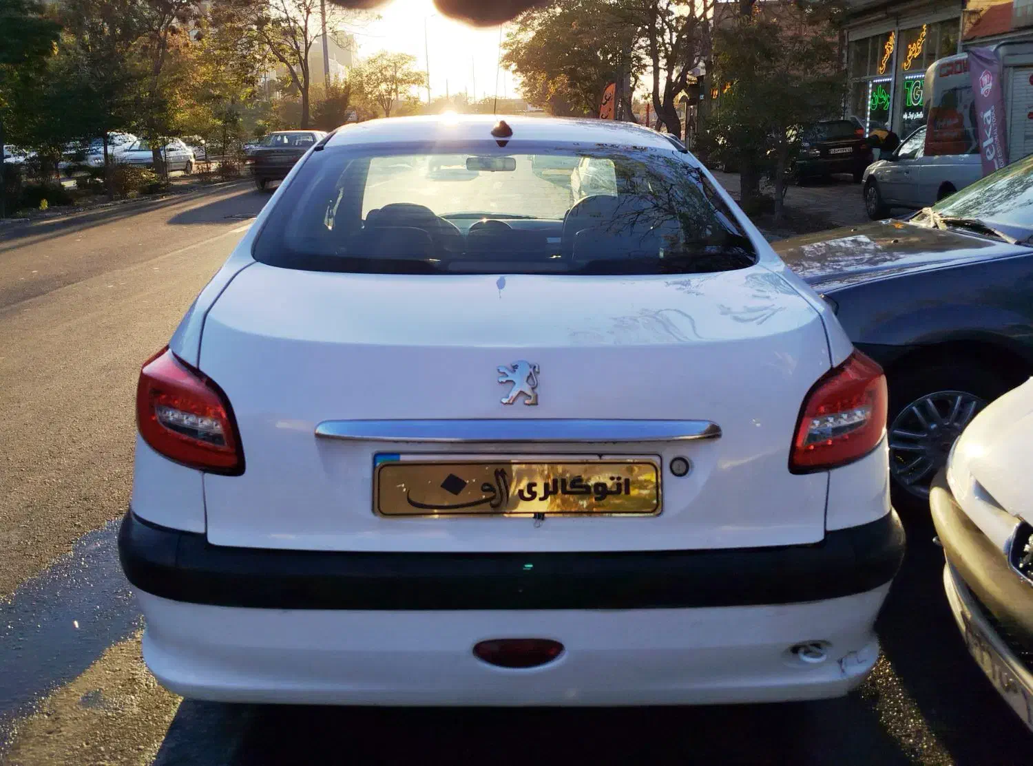 پژو ۲۰۶ صندوق دار v8 - 1395