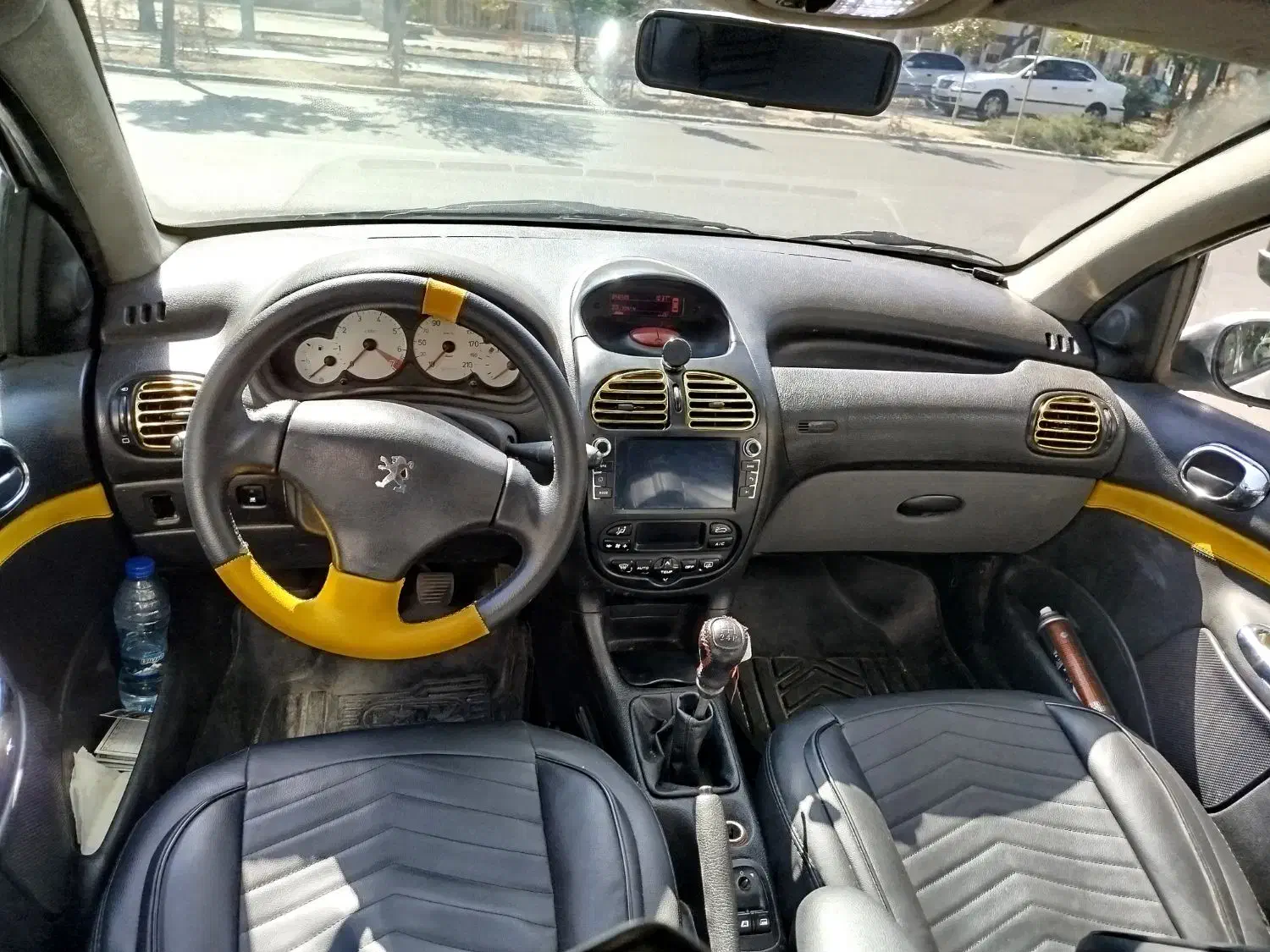 پژو ۲۰۶ صندوق دار v8 - 1395