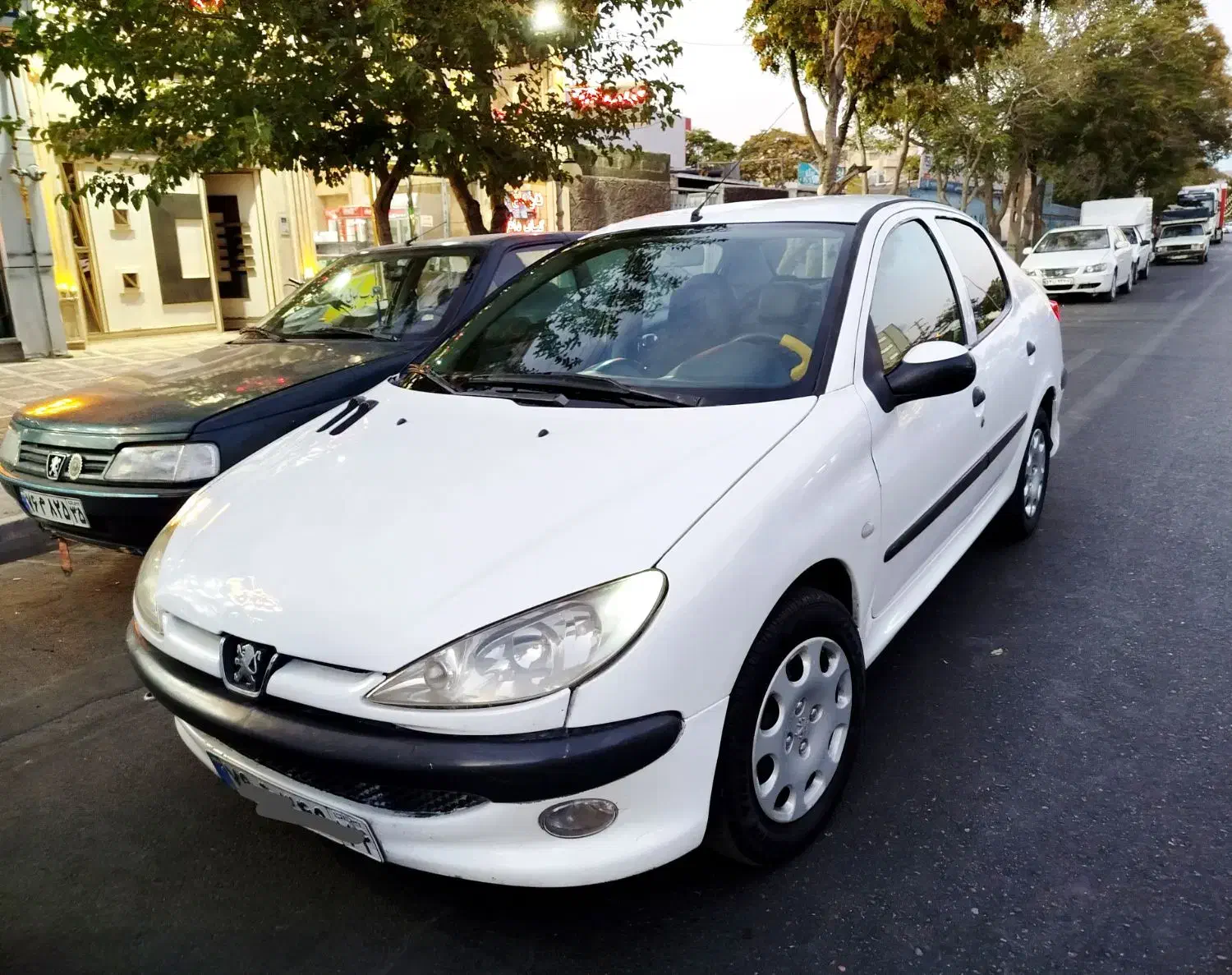 پژو ۲۰۶ صندوق دار v8 - 1395