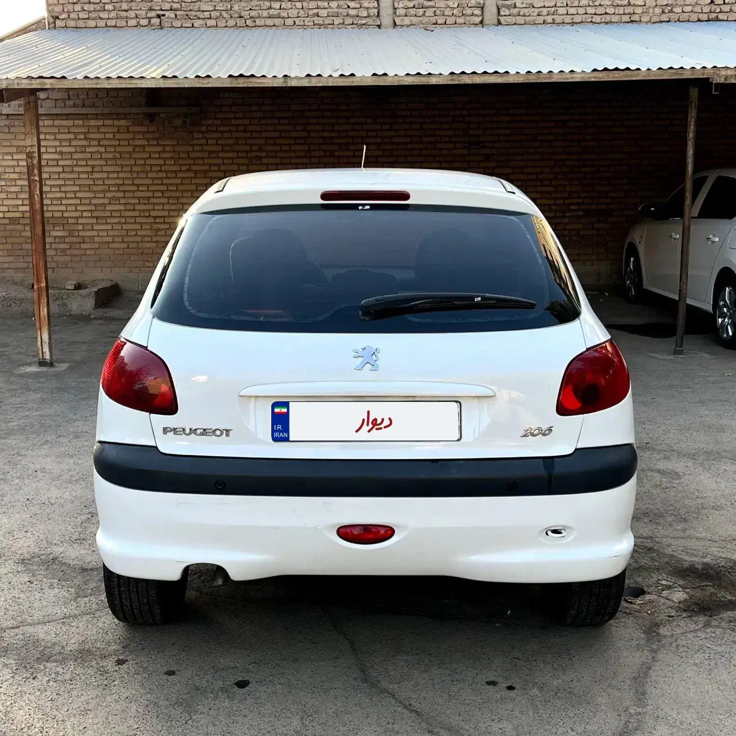 پژو 206 تیپ 5 - 1396