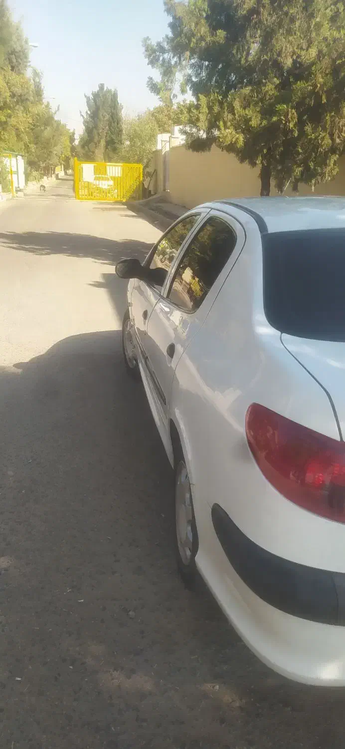 پژو ۲۰۶ صندوق دار v20 - 1390