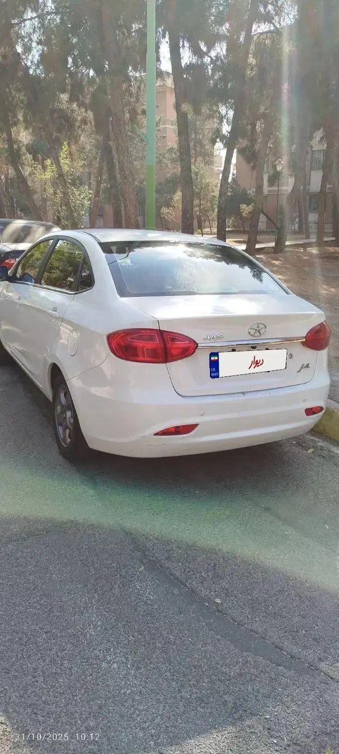 جک J4 اتوماتیک آپشنال - 1402