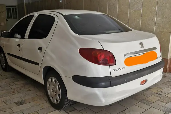 پژو ۲۰۶ صندوق دار v8 - 1395