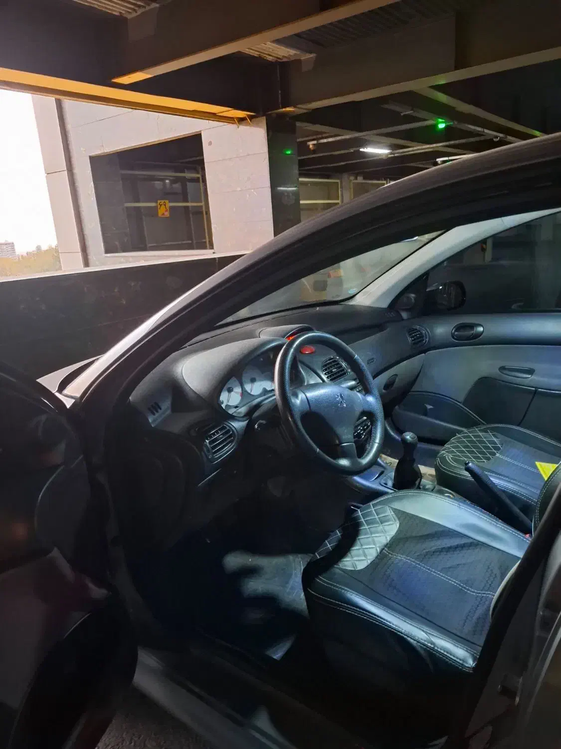 پژو 206 تیپ 5 - 1396