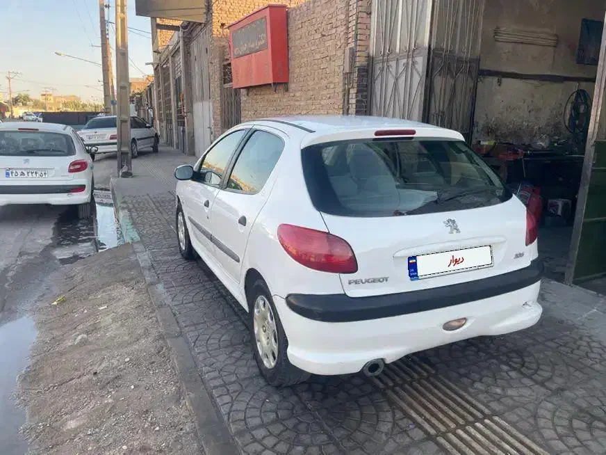 پژو 206 تیپ 3 - 1390